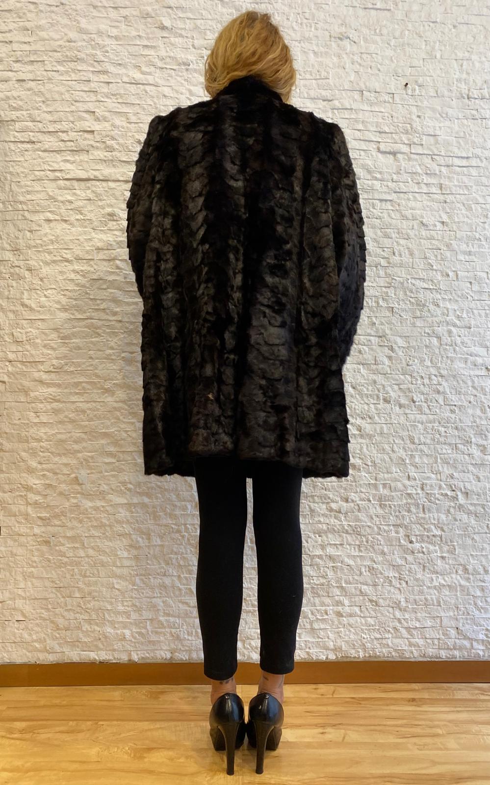 Visone Black