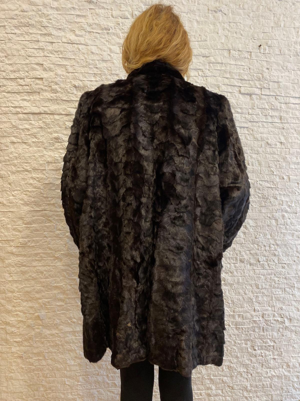 Visone Black