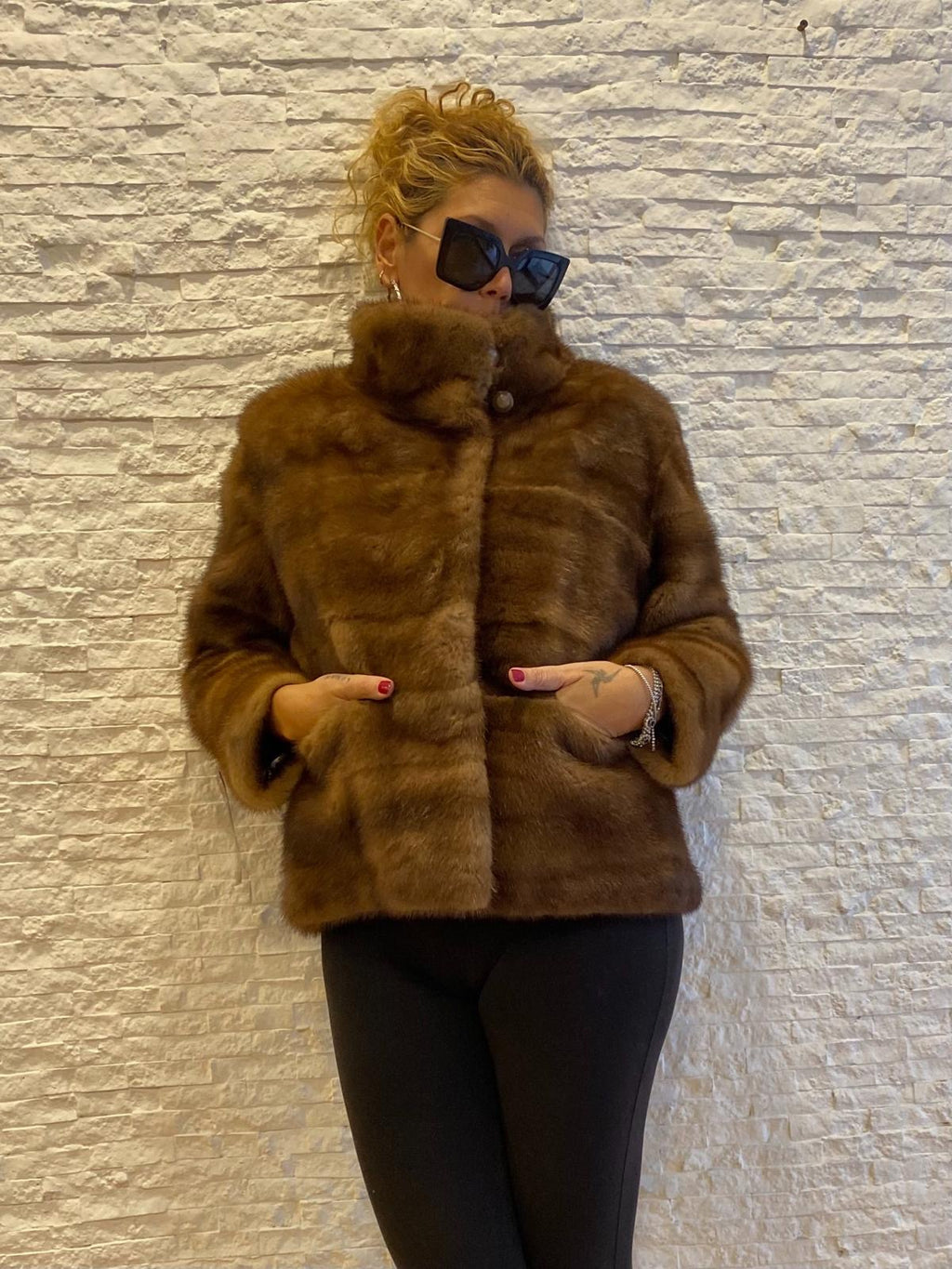 Visone Demi Buff    € 750,00