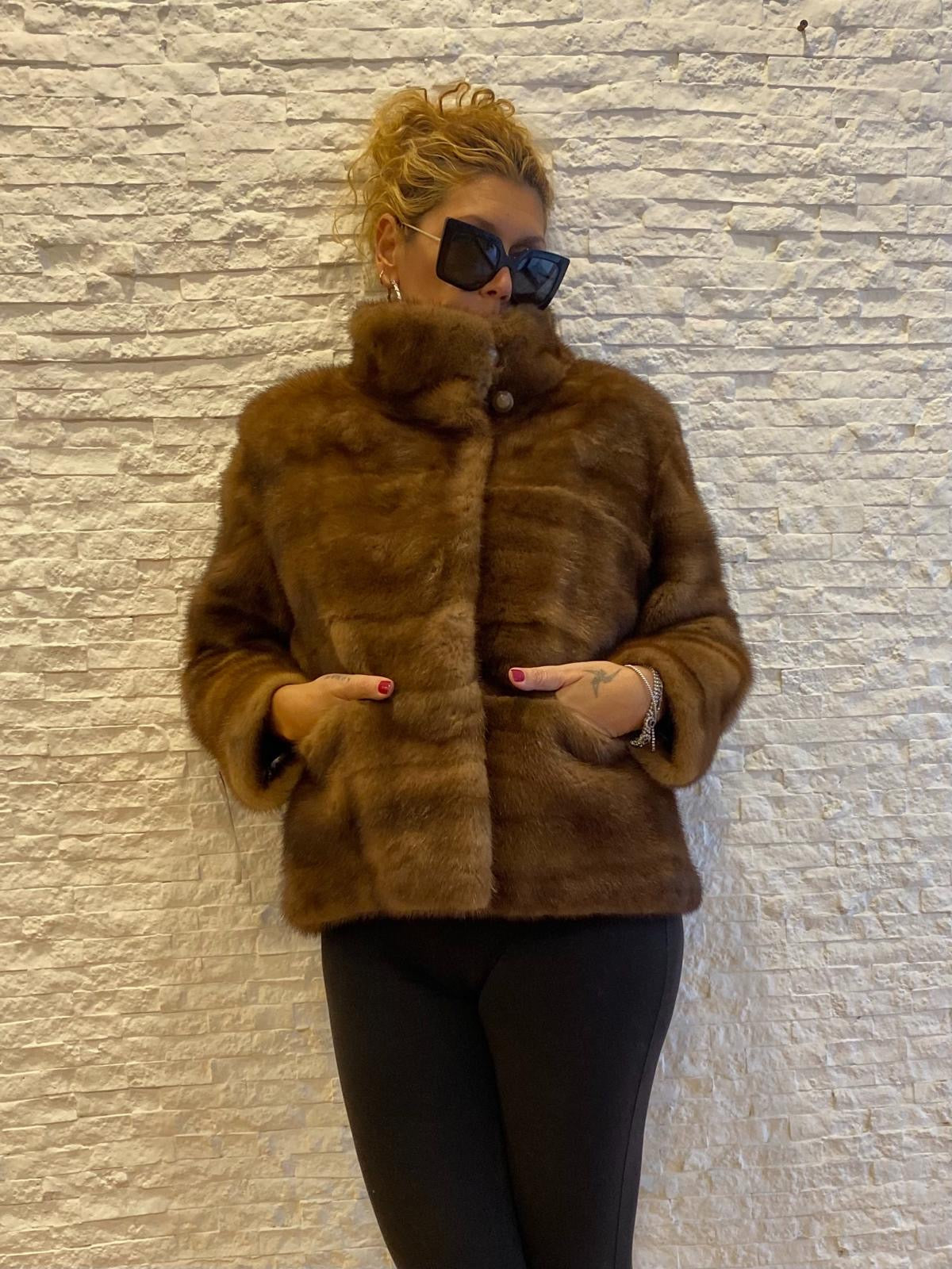 Visone Demi Buff    € 750,00