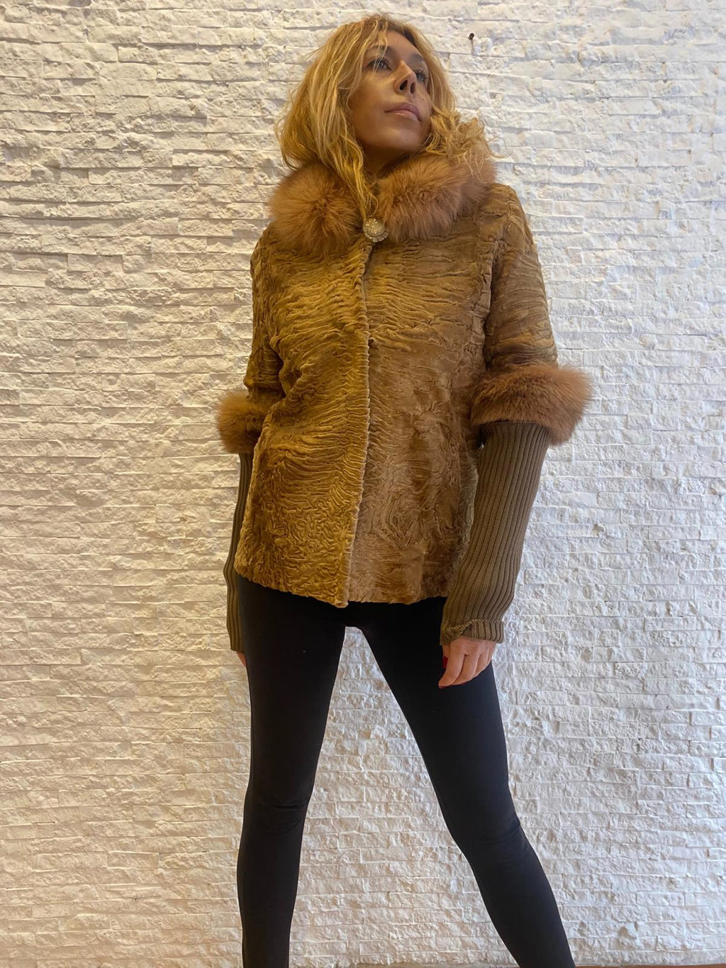 Giacca Persiano Breitschwanz Marrone con Collo e Inserti in Volpe – Maniche Removibili in Lana € 450