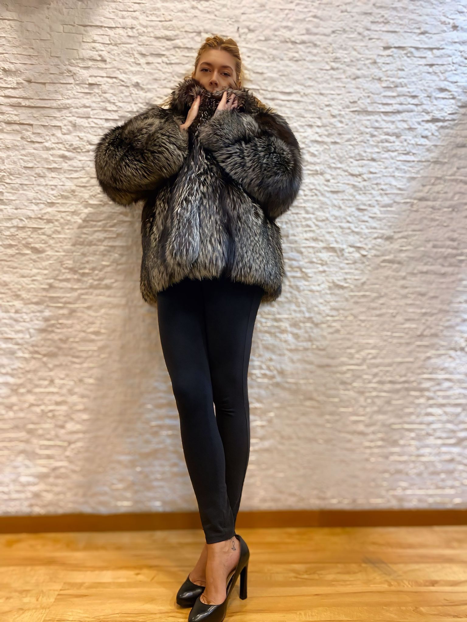 Giacca di volpe argentata €590