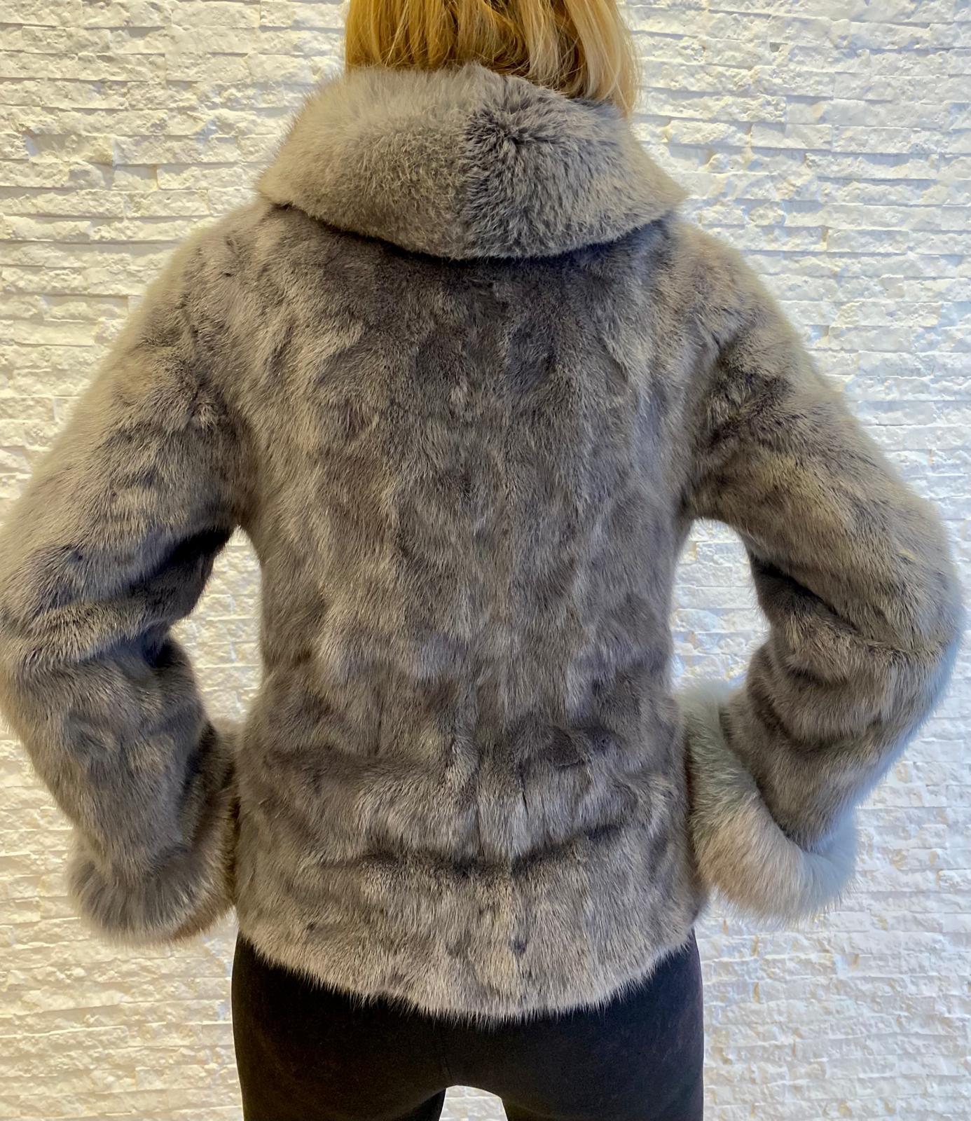 Giacca di visone con Volpe € 490