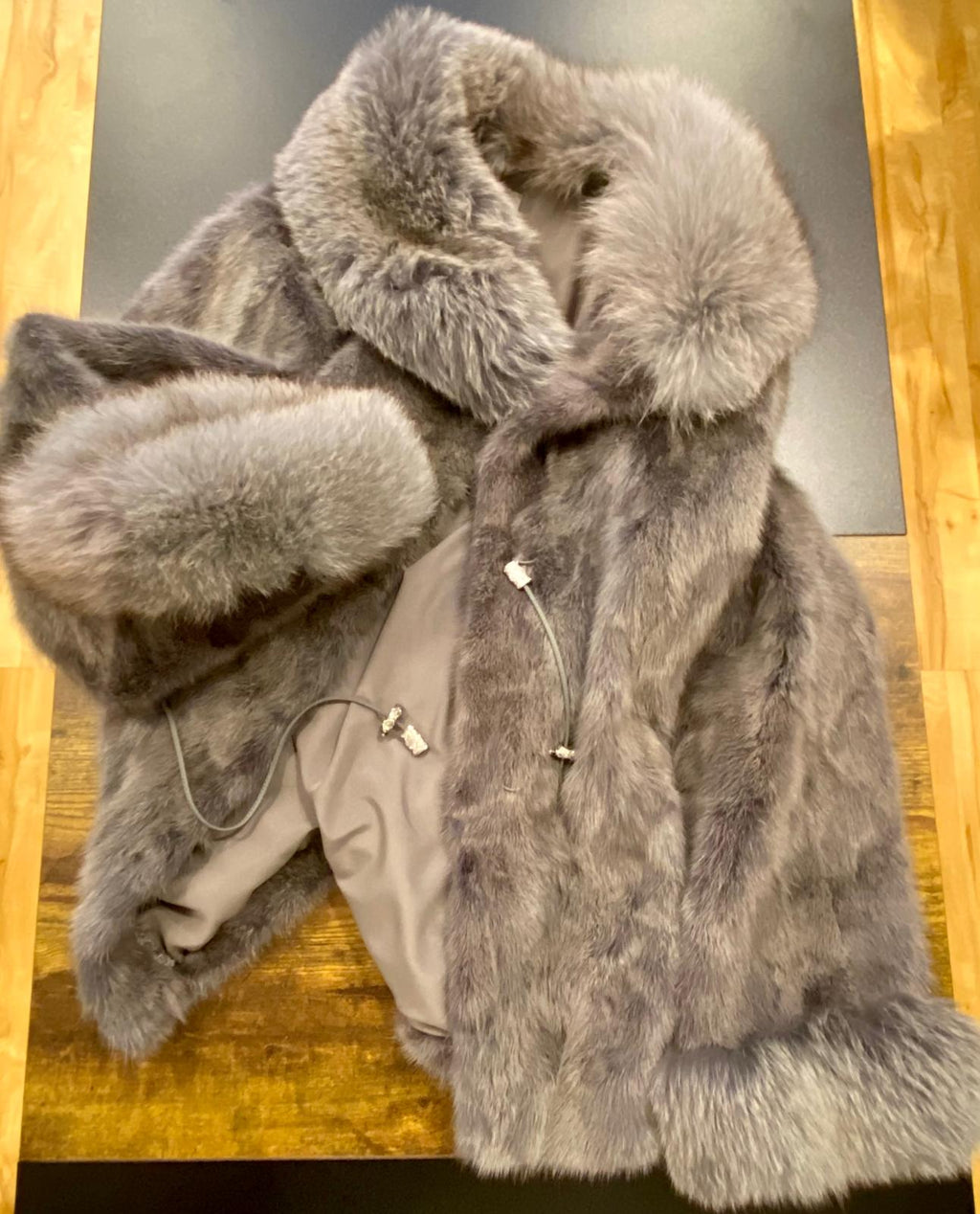 Giacca di visone con Volpe € 490
