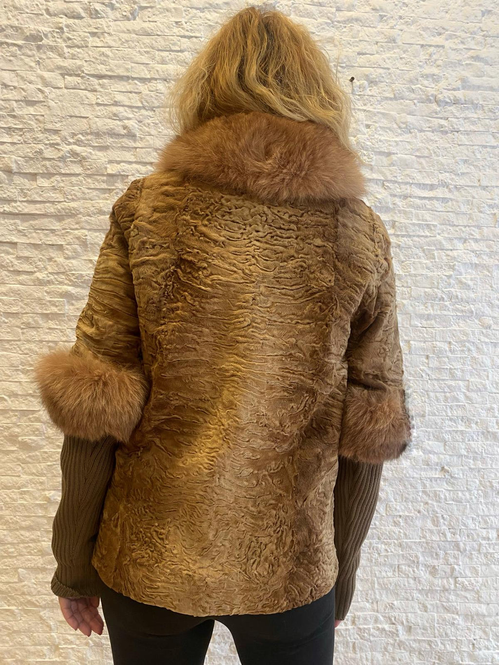 Giacca Persiano Breitschwanz Marrone con Collo e Inserti in Volpe – Maniche Removibili in Lana € 450