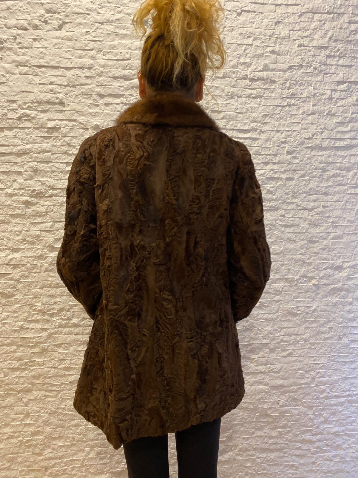 Persian jacket with mink collar €180