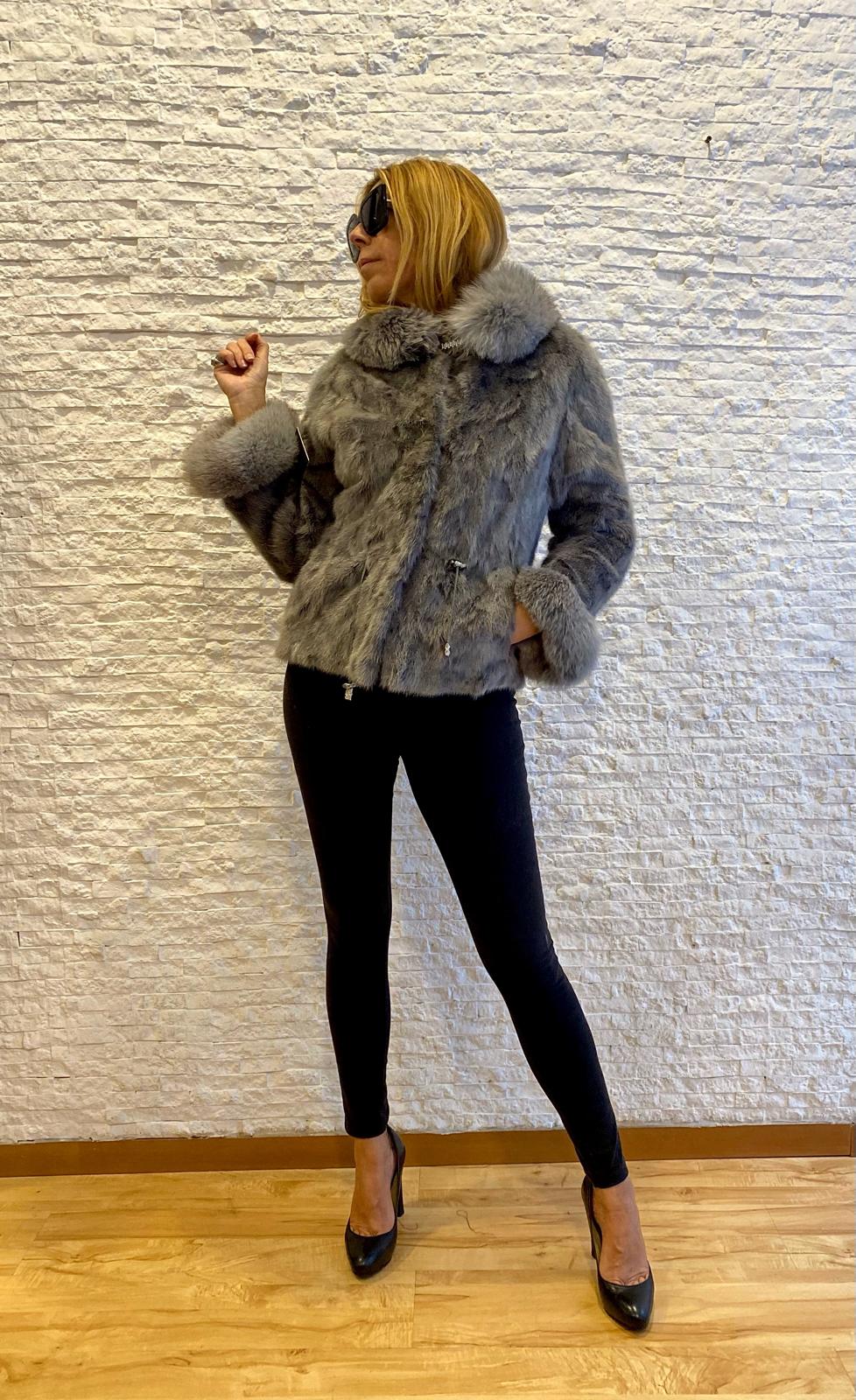 Giacca di visone con Volpe € 490