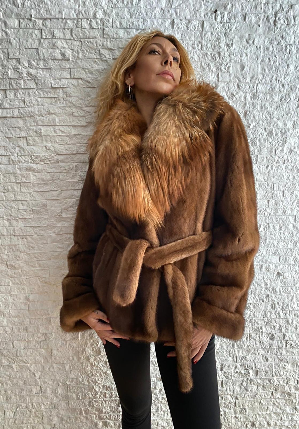 Giacca di Visone con collo in Volpe € 390