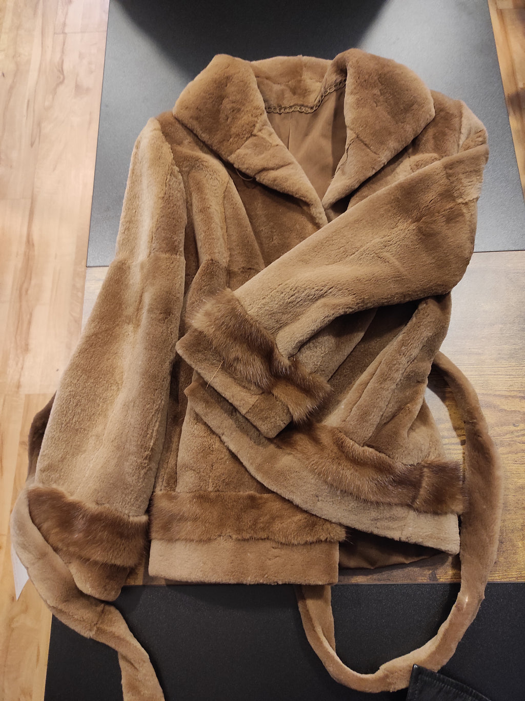 Giacca di Visone Rasato € 890,00